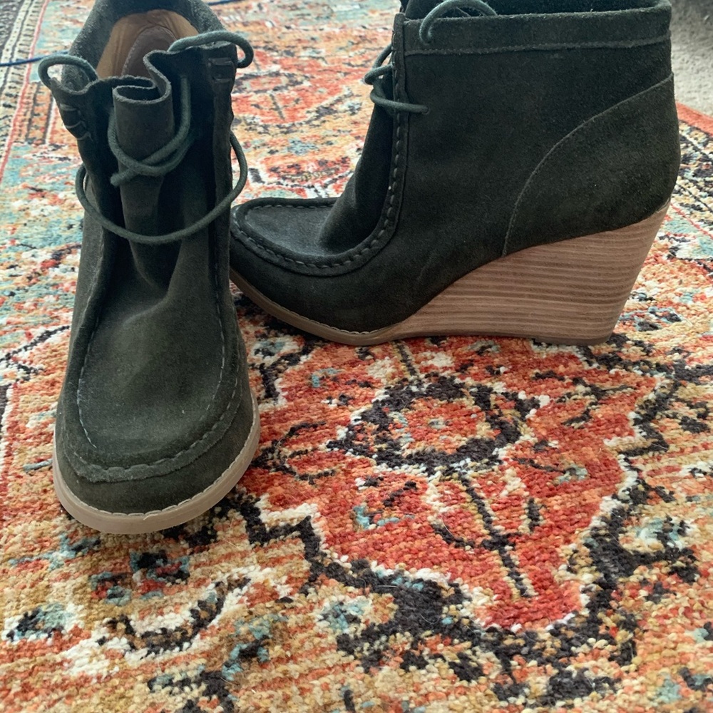Lucky Brand wedge booties size 11
